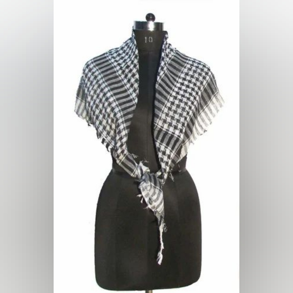 Black & White Houndstooth Check Fringe Scarf